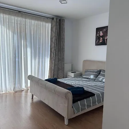 Cusai Apartman *